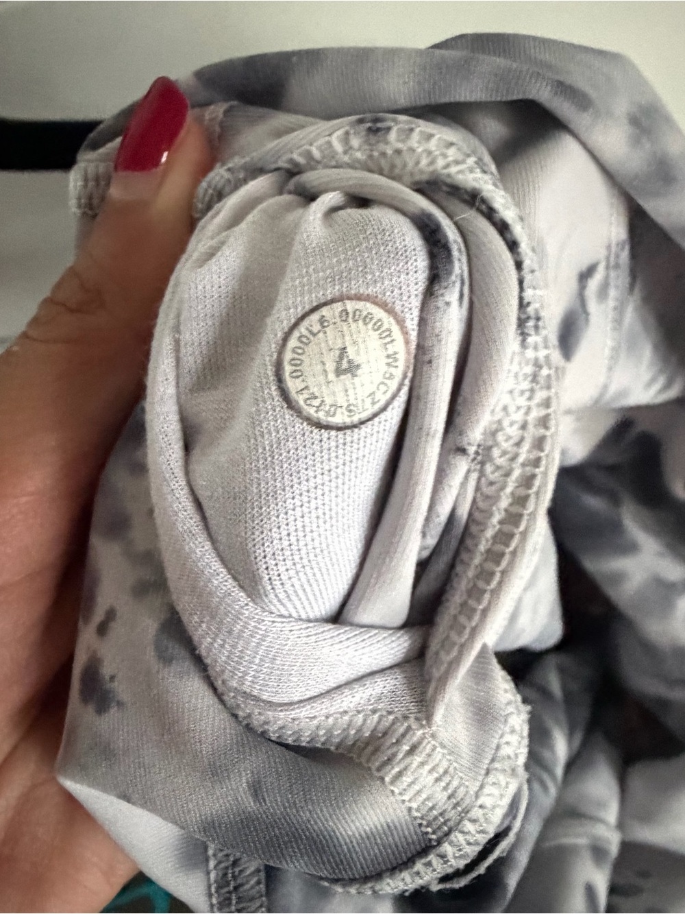 Lululemon leggings 🧘🏽♀️ - Picture 8 of 8
